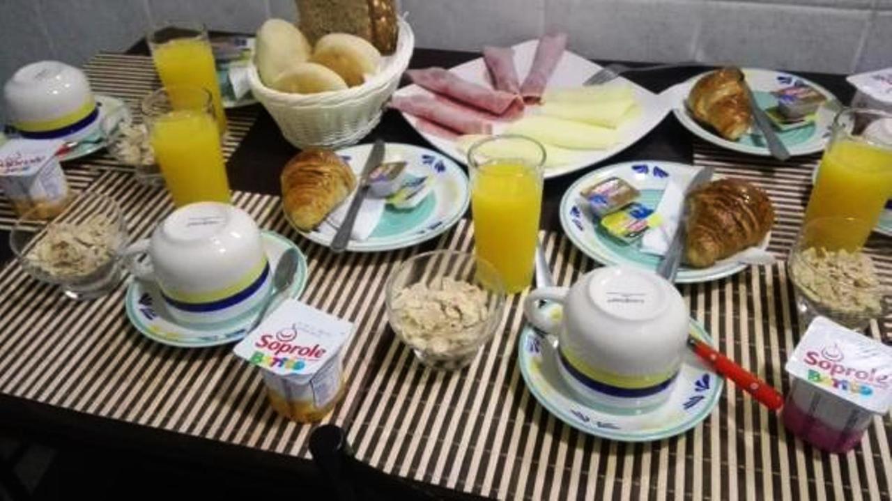 Hostal Los Castanos Βίνα Ντελ Μαρ Εξωτερικό φωτογραφία