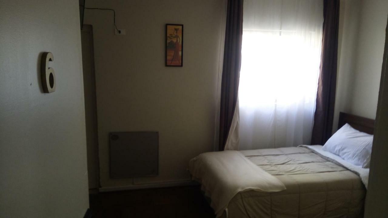 Hostal Los Castanos Βίνα Ντελ Μαρ Εξωτερικό φωτογραφία