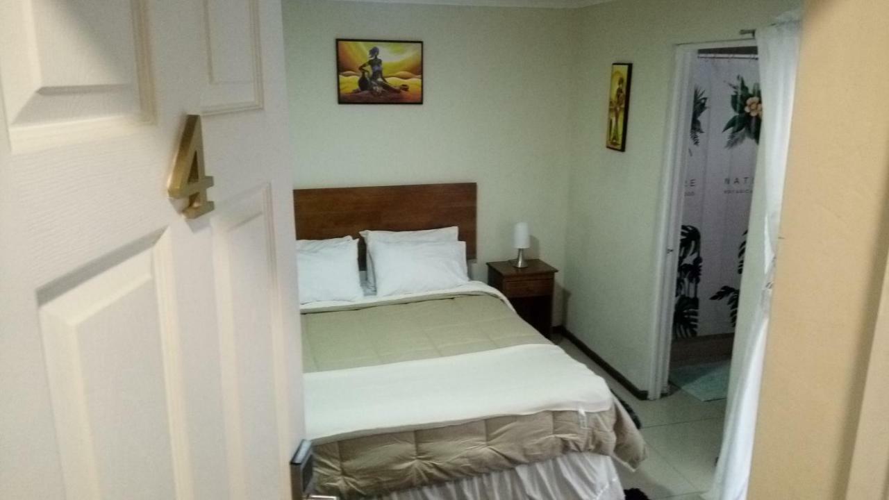 Hostal Los Castanos Βίνα Ντελ Μαρ Εξωτερικό φωτογραφία