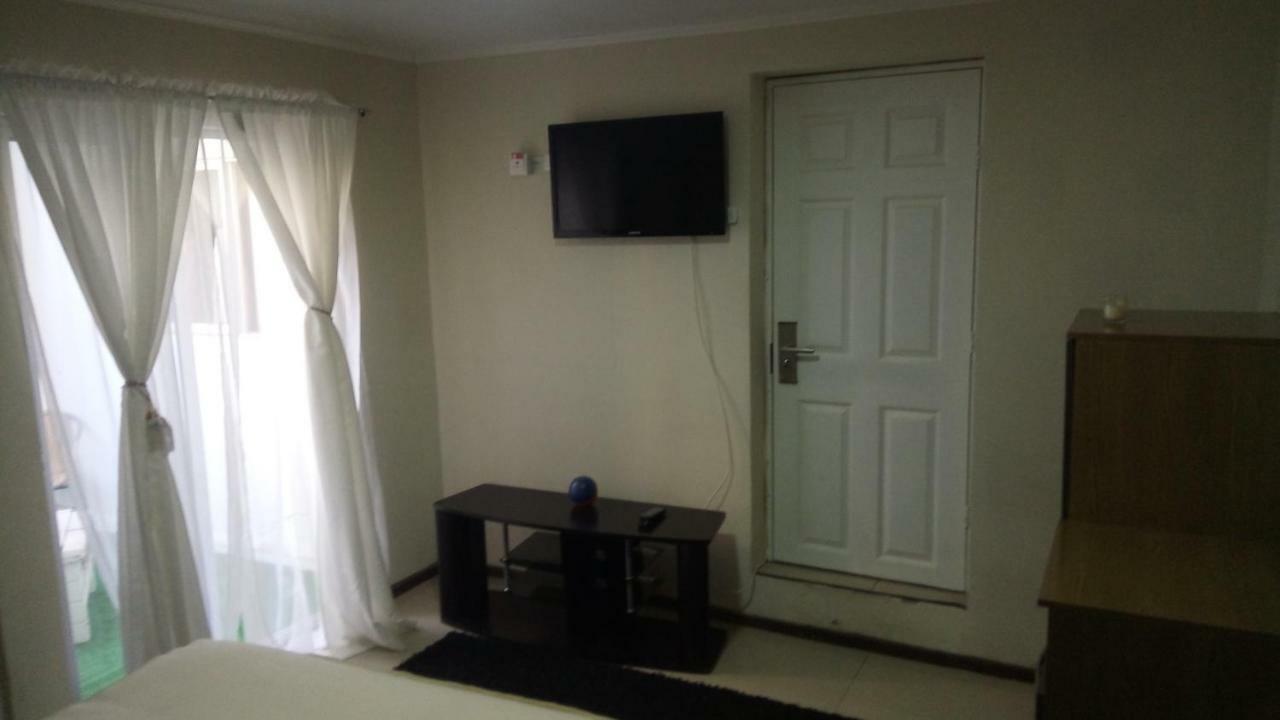 Hostal Los Castanos Βίνα Ντελ Μαρ Εξωτερικό φωτογραφία